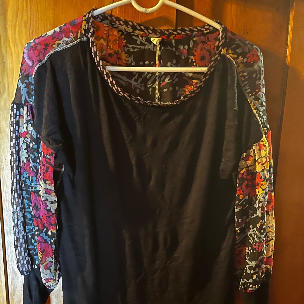 Woman’s tunic